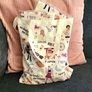 💜Taylor Swift Canvas Tote